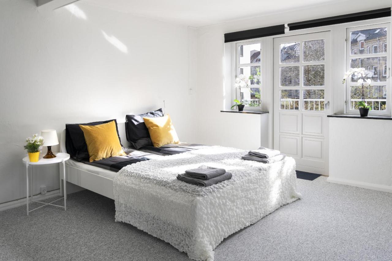Aday - Apartment Suite 2 Aalborg Center ภายนอก รูปภาพ